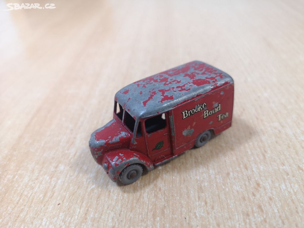 MATCHBOX 1 TON TROJAN VAN No 47 1958 ENGLAND