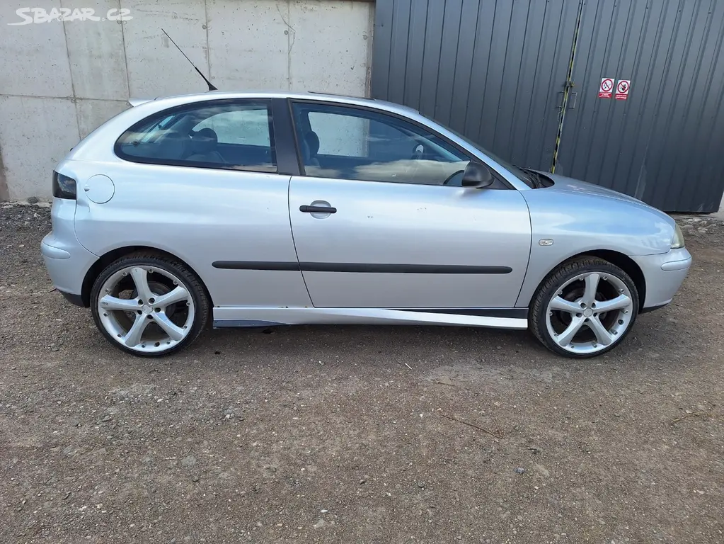 Seat Ibiza 1.2 51kw - fotka 5