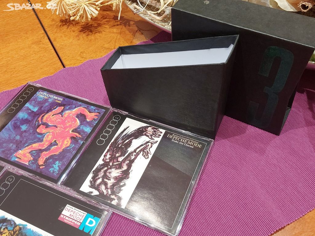 Depeche Mode - Singles BOX DMBX3 obsahuje CD 13-18