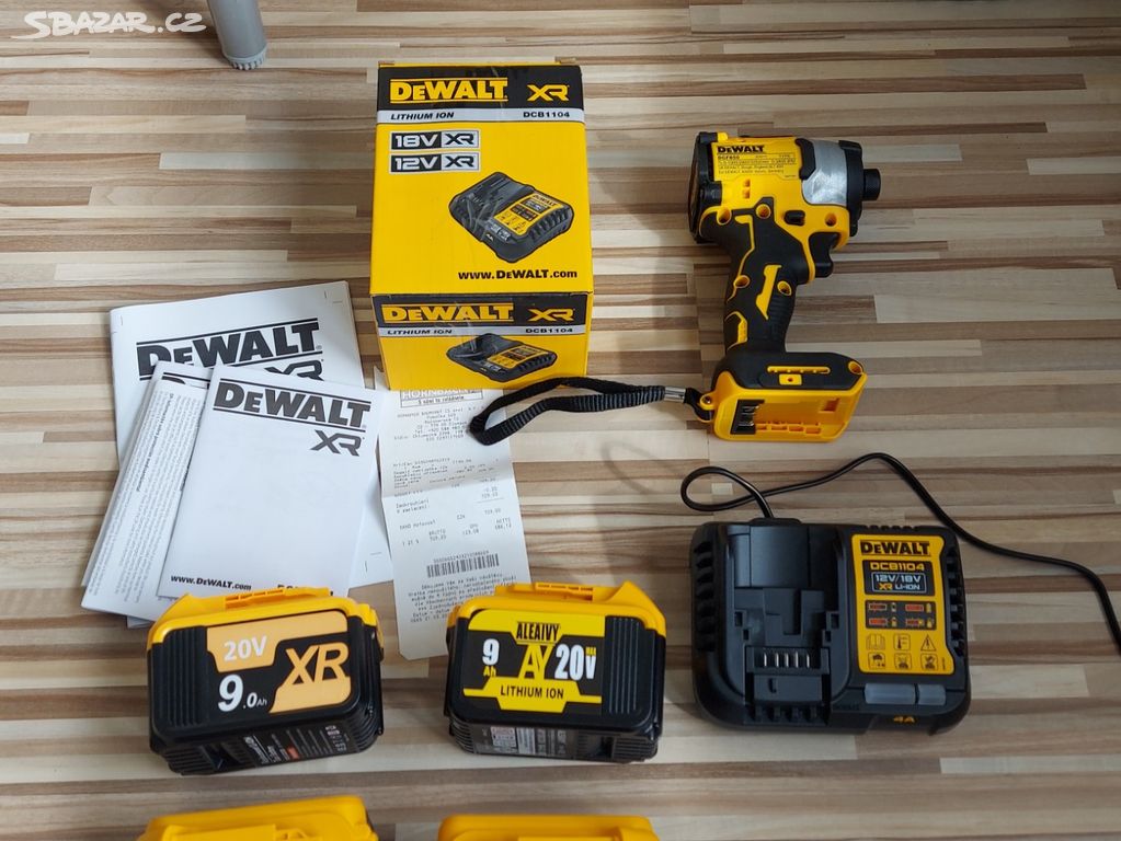 DeWALT DCB 1104 nabíječka,pro Aku DeWALT 14V-20V.