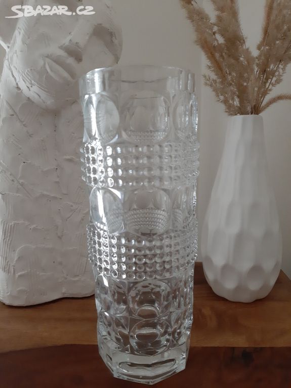 Nádherná váza z lisovaného skla - Jiří Řepásek