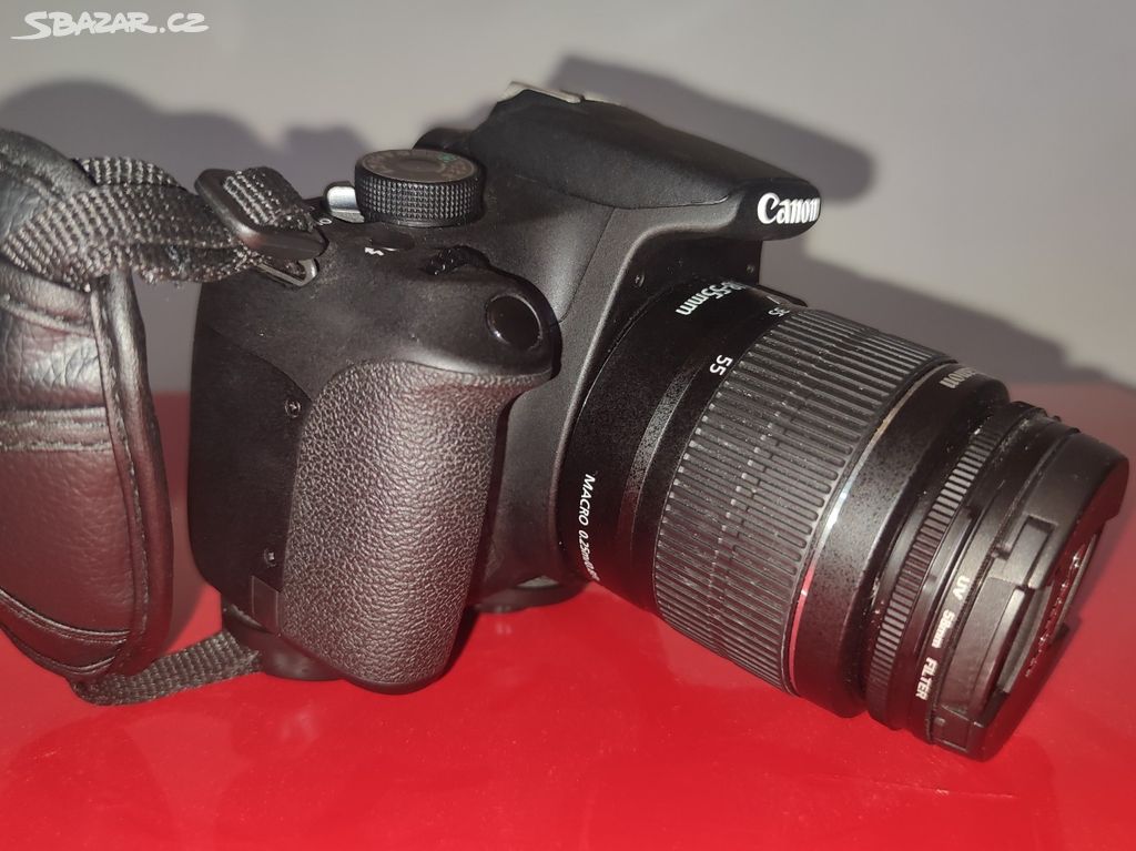 Canon 1200D + příslušenství a 3x brašna
