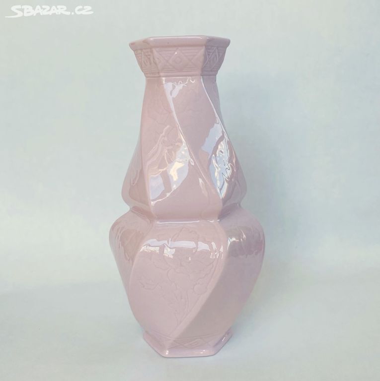 Royal Dux Váza z růžového porcelánu 21.5 cm