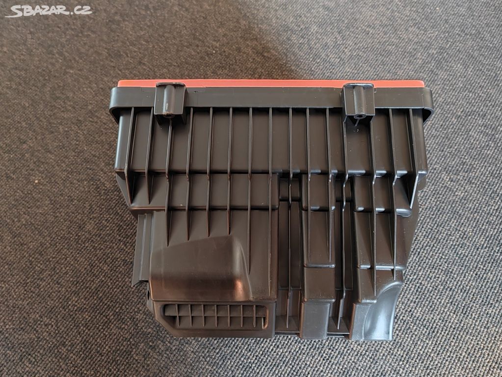 Nový originální vzduchový filtr box Peugeot