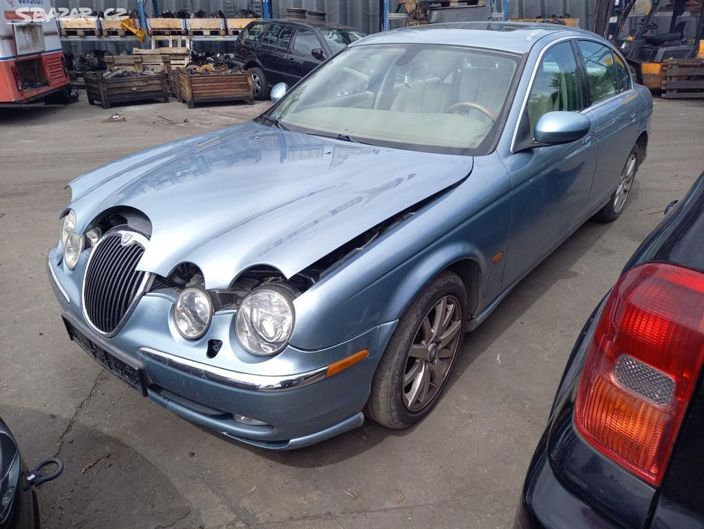 Jaguar S-Type 3.0 ( FB ) 175kW r.2002 modrá