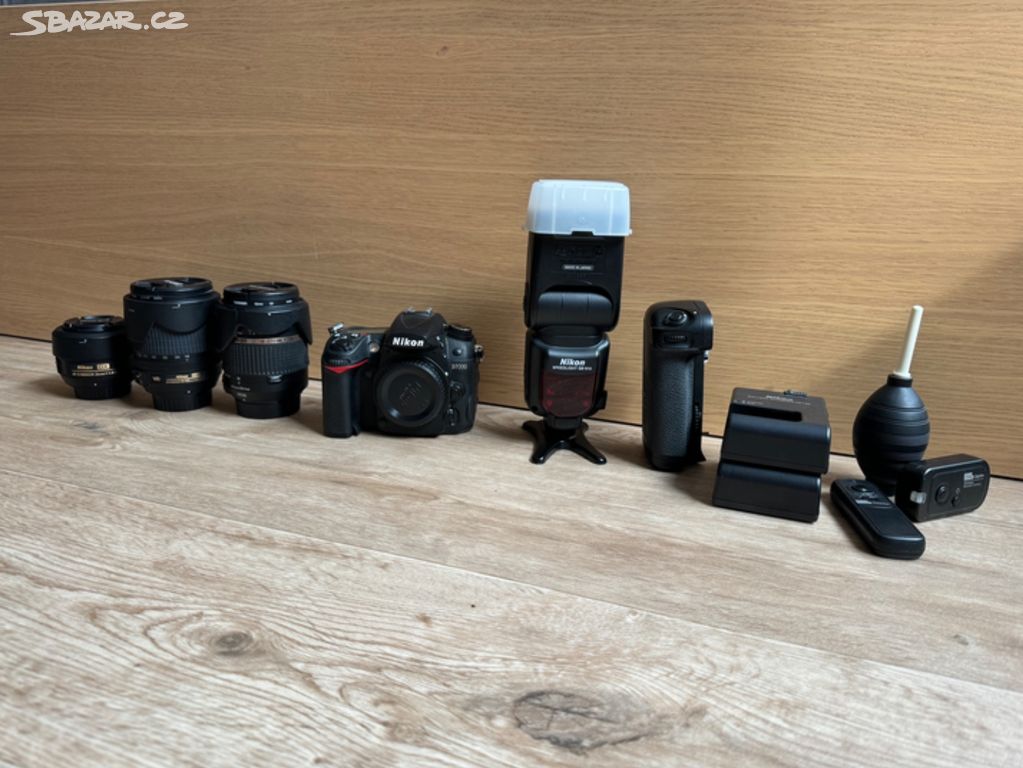 Nikon D7000, objektivy, blesk a příslušenství