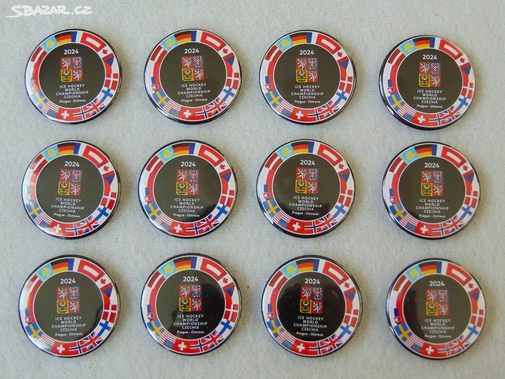 Odznaky 12ks z Mistrovství Světa v Ledním Hokeji