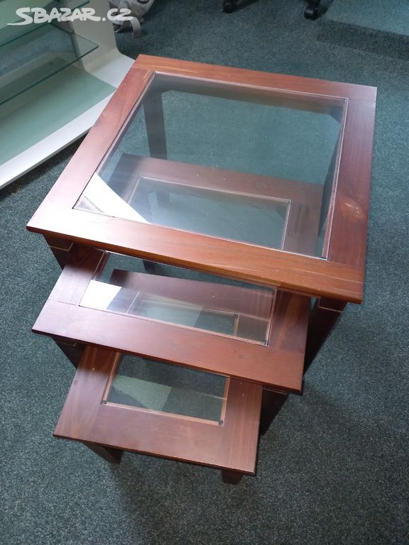 Konferenční stolky dřevěné se sklem - cena set.