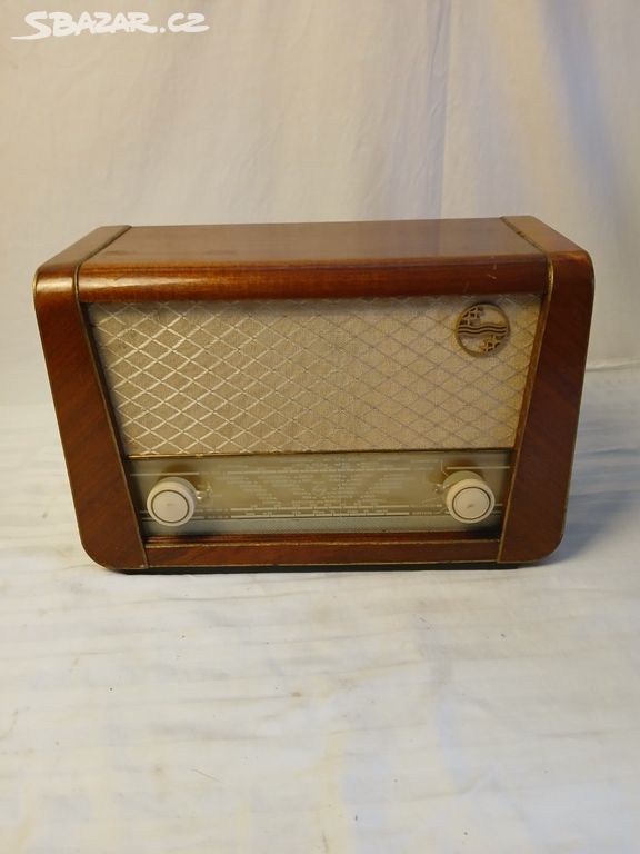 Staré radio Philips BS 431A
