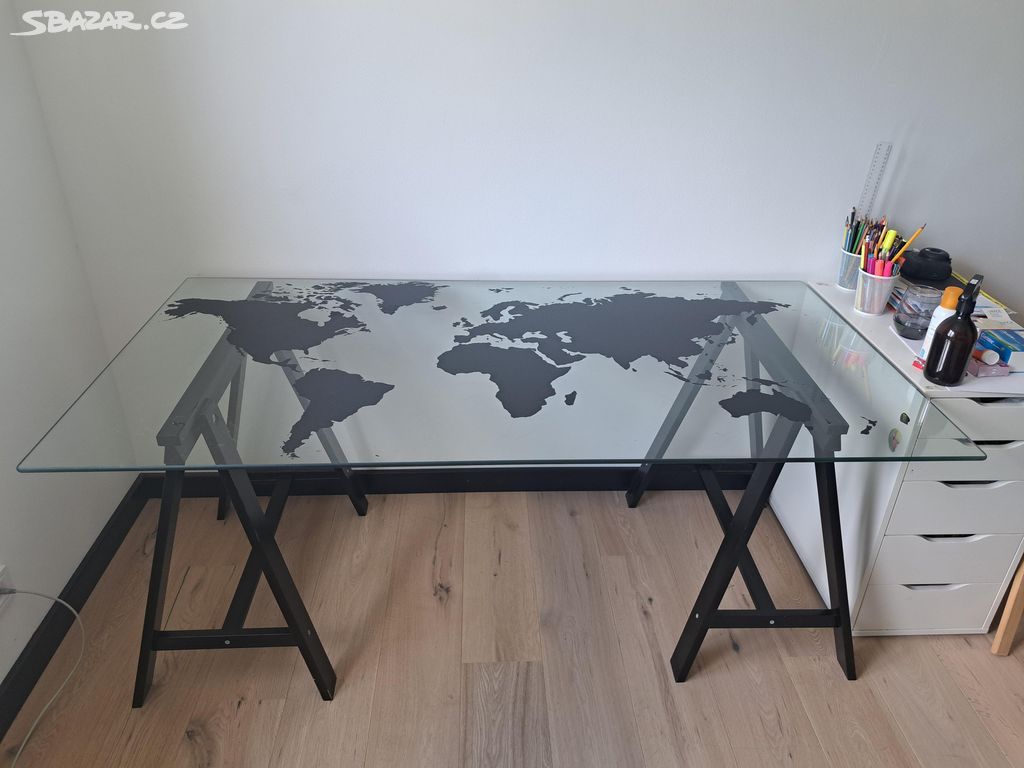 Psací stůl Ikea