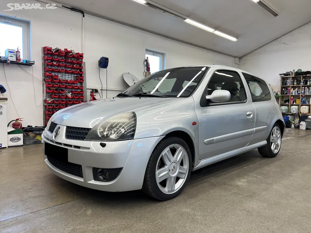 Renault Clio Sport 2.0l 124 kW - fotka 3
