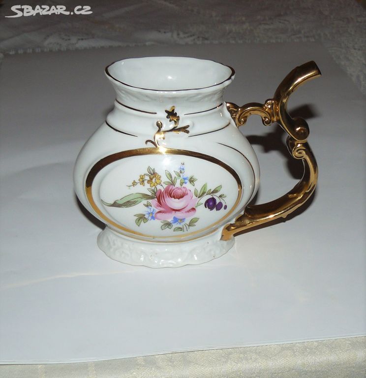 Porcelánový pohár s hrdlem 140x108x75 mm (pítko)