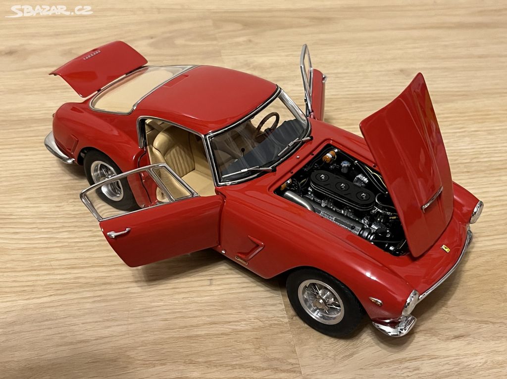 CMC - FERRARI 250 GT BERLINETTA PASSO CORTO SWB