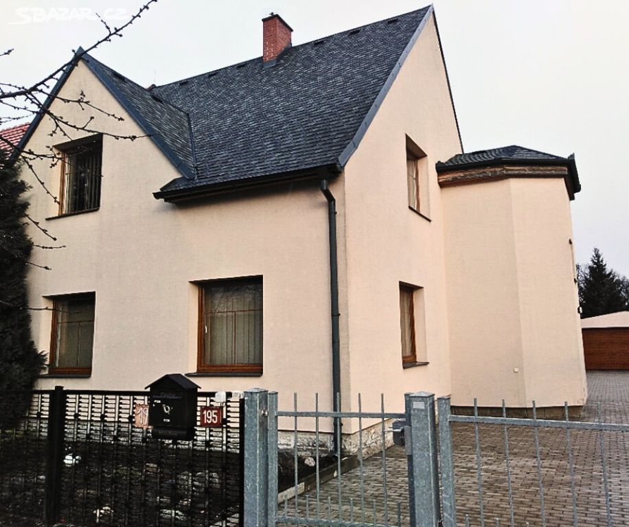 Prodej rodinného domu s velkou terasou Loučeň