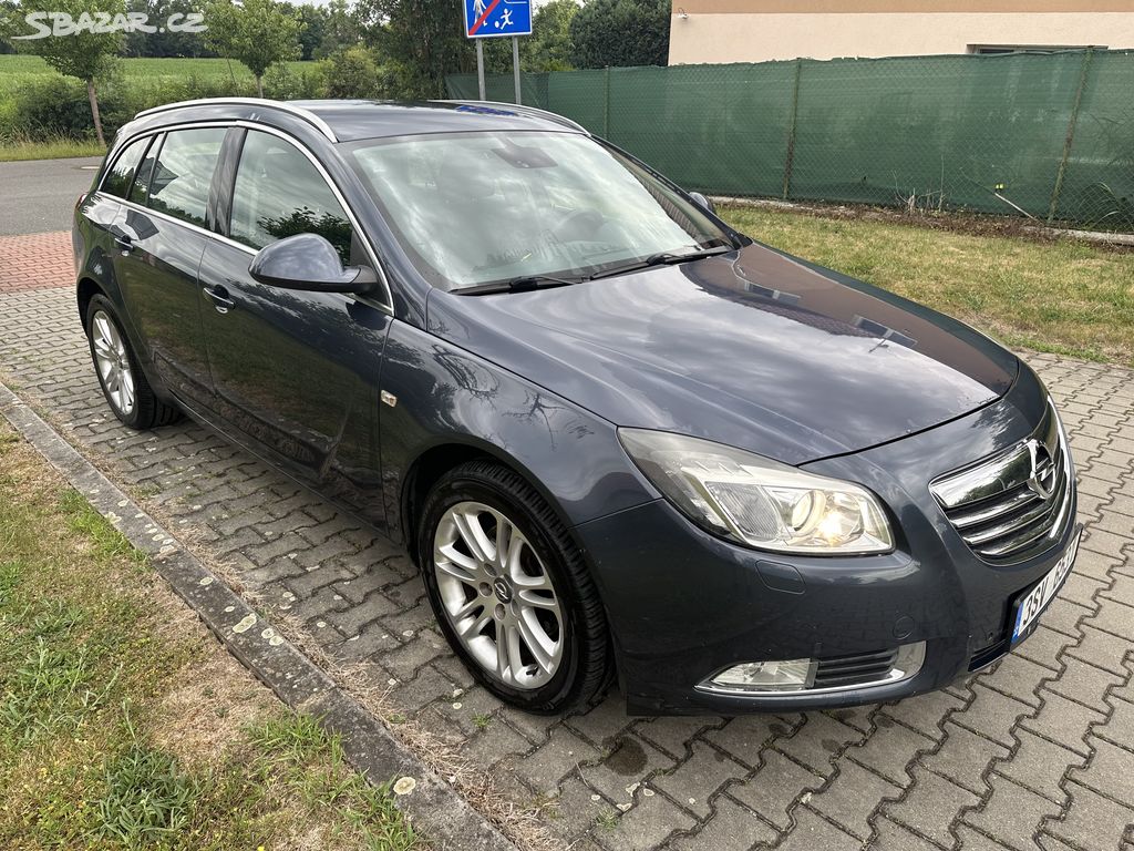 Opel insignia combi.