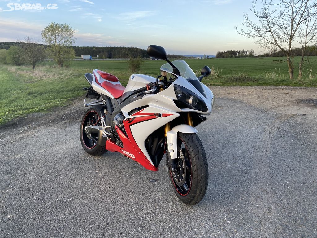 Yamaha YZF-R1