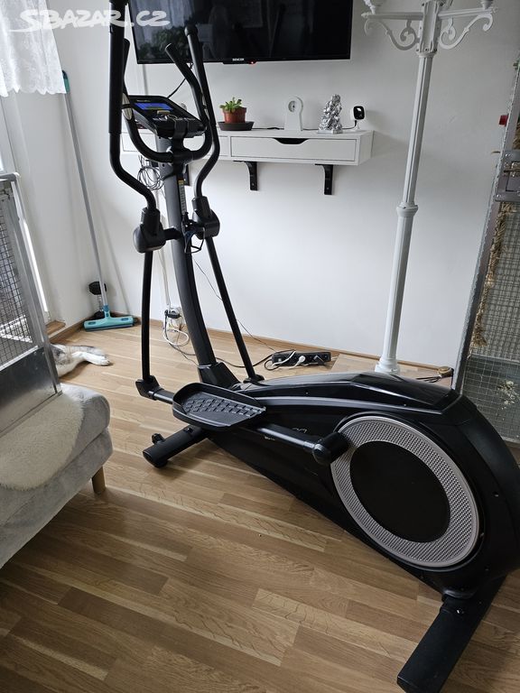 Eliptický trenažér HouseFit Motion 80 iTrain