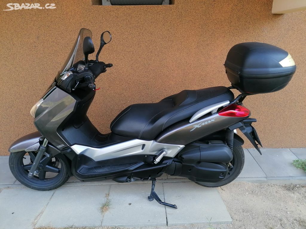 Skútr Yamaha X-max 125