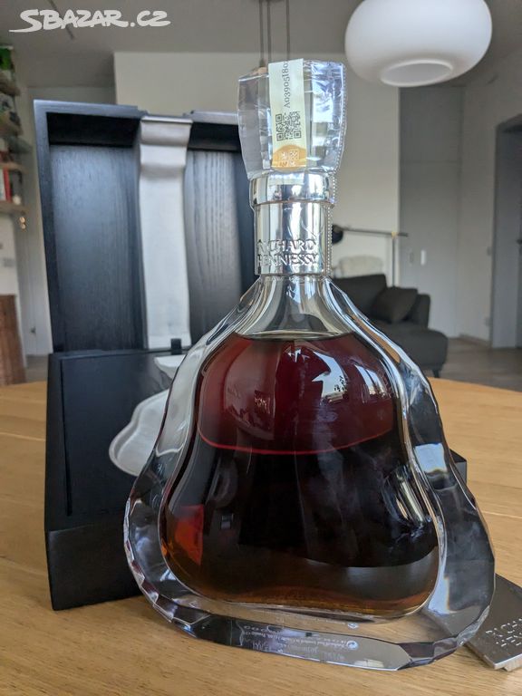 Prodám koňak Richard Hennessy Cognac, 70cl