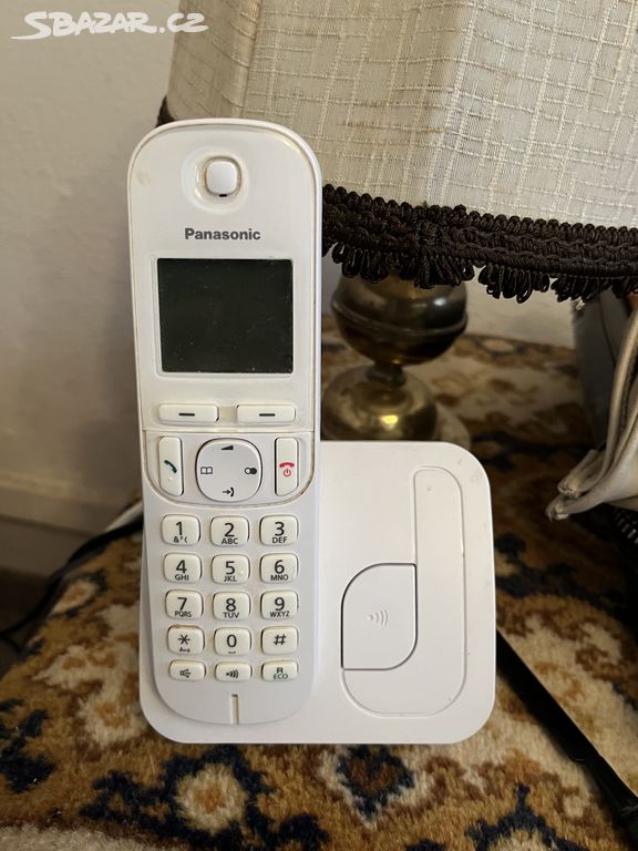 Digitální bezdrátový telefon Panasonic KX-TGC210