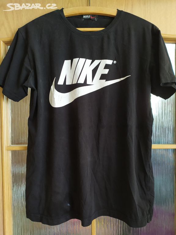 Dámské bavlněné černé tričko Nike vel.L/42