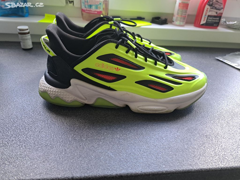 Ozweego 44 online
