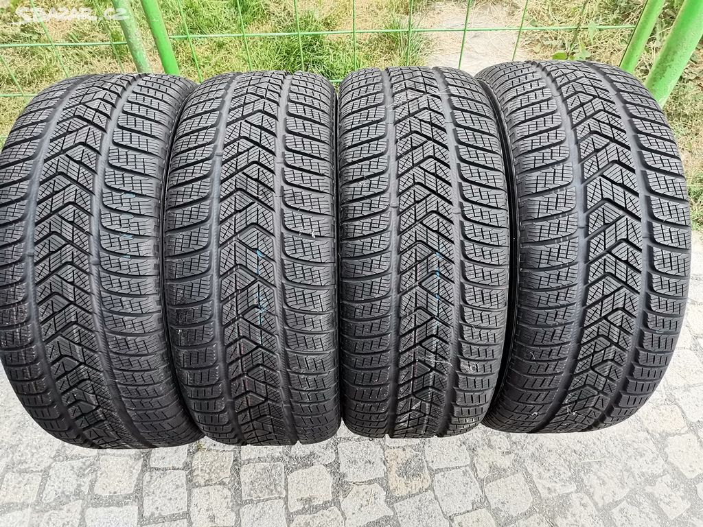 255/60/17 zimni pneu PIRELLI 255 60 17