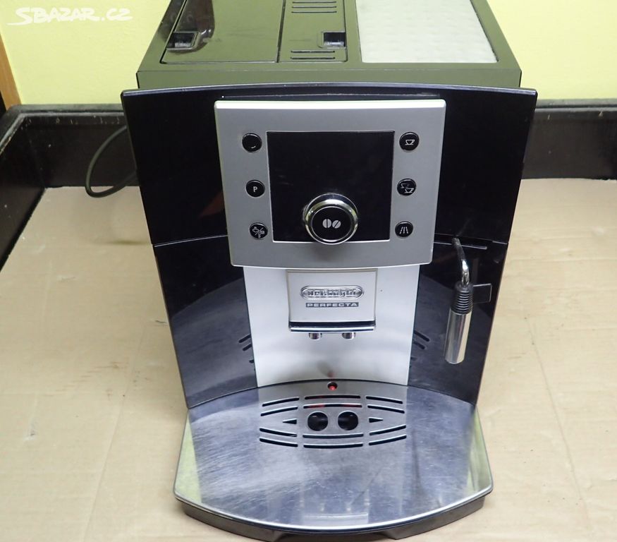 Kávovar Delonghi ESAM 5400 Perfecta čti