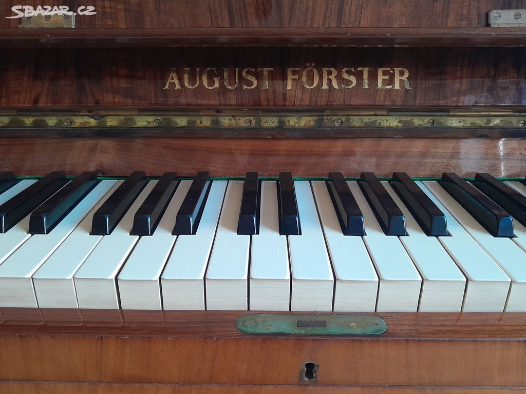 Piano August Förster