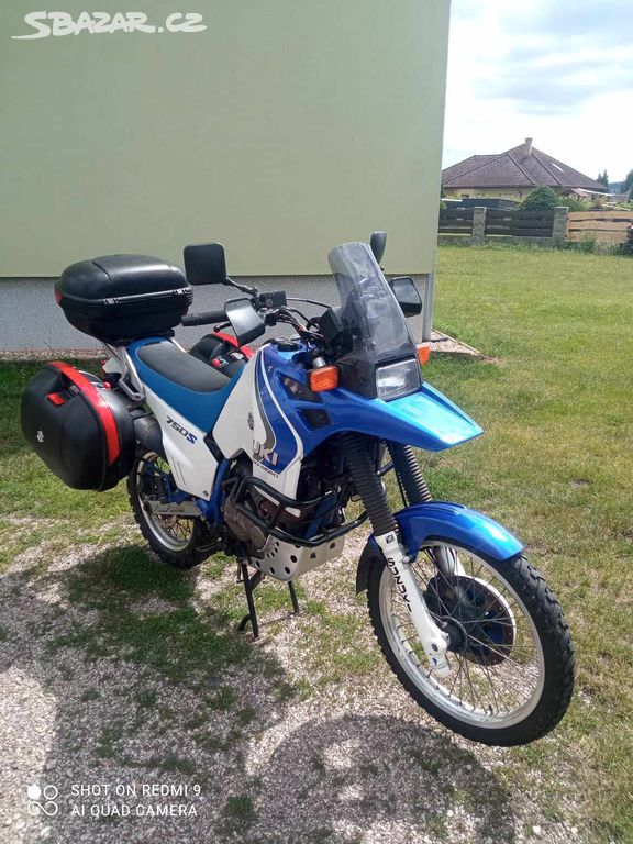 SUZUKI DR 750 BIG