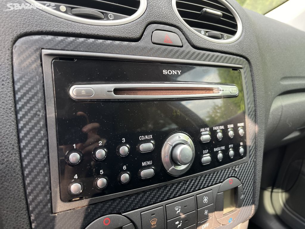 Sony rádio z Ford Focus mk2 Ghia