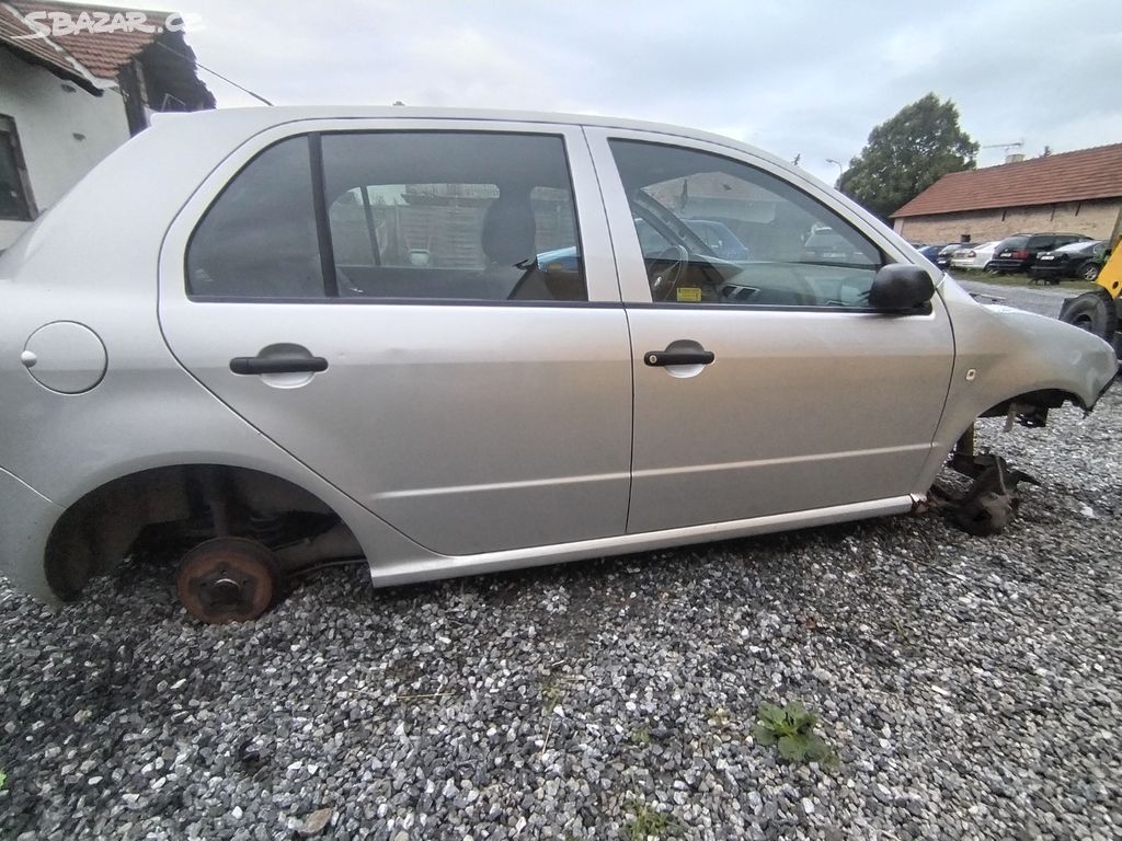 dveře 9102 Škoda Fabia 1