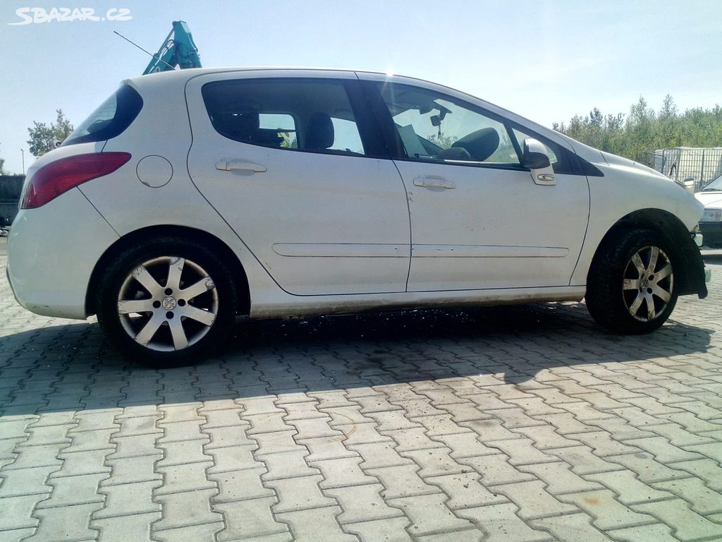 Prodám náhradní díly z vozu Peugeot 308 č. 21172