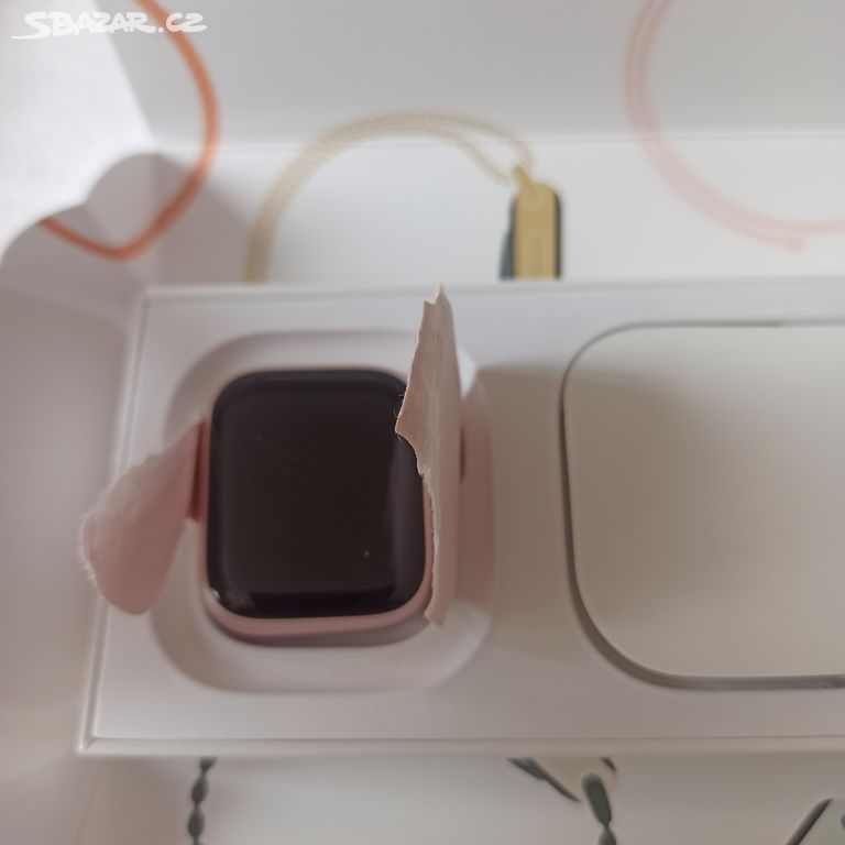 hodinky Apple Watch Series 9 GPS 41mm z hliníku