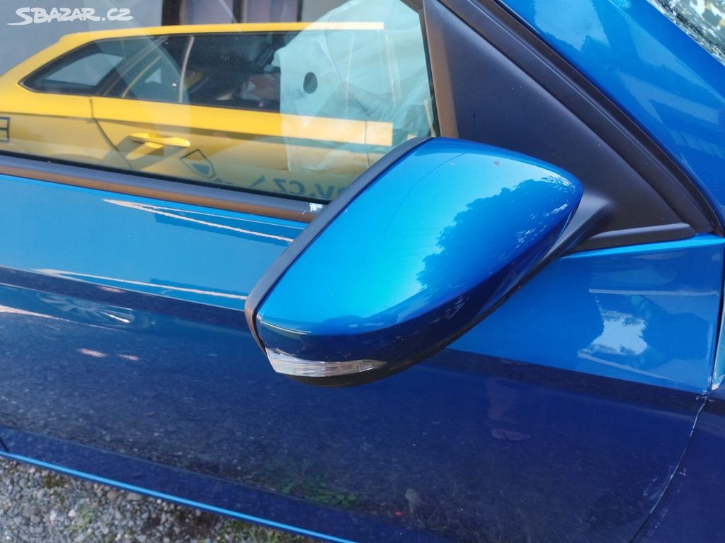 Zrcátko Škoda fabia 3 modrá race