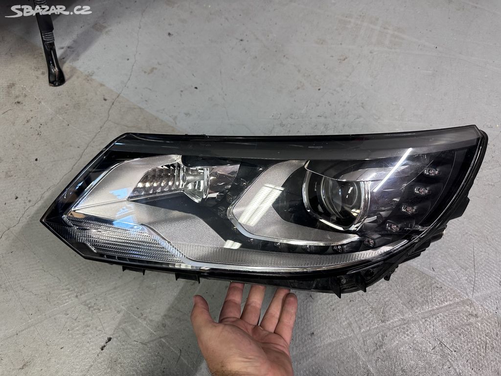 VW TIGUAN I lift levé přední světlo xenon lampa 5N