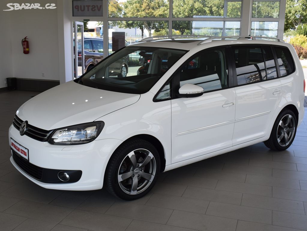 Volkswagen Touran 2,0 TDI, Highline,DSG,navigace