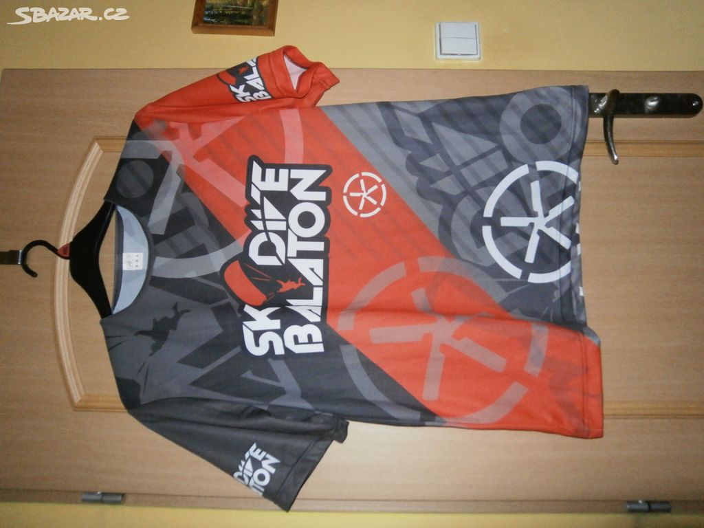 Sportovní trička,vel.M,L a XL,XXL 100,-/200,-kc