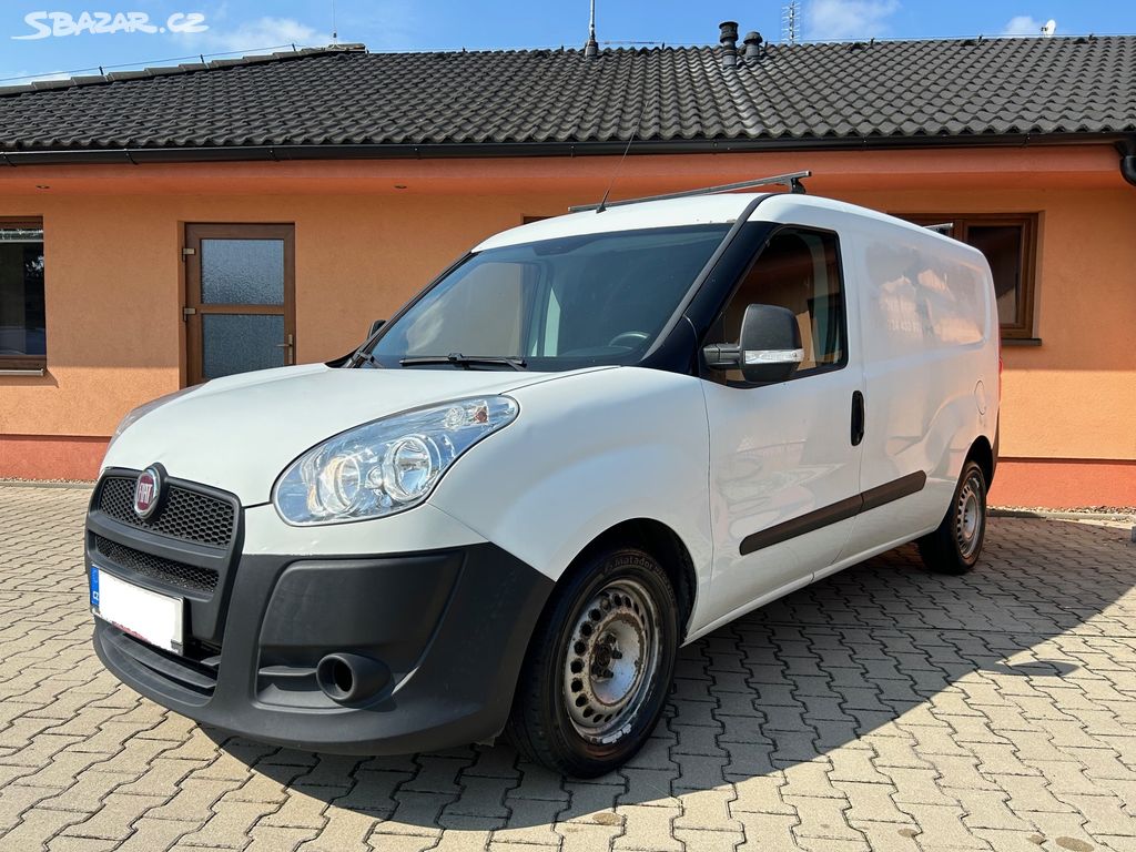 Fiat Doblo Cargo Maxi 1.4 CNG, Čr, DPH