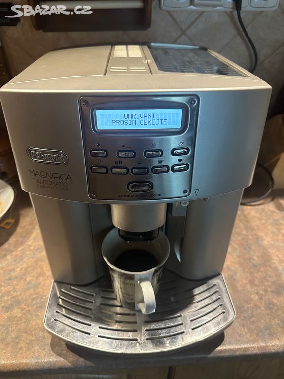 Kávovar DeLonghi MAGNIFICA 3500.s