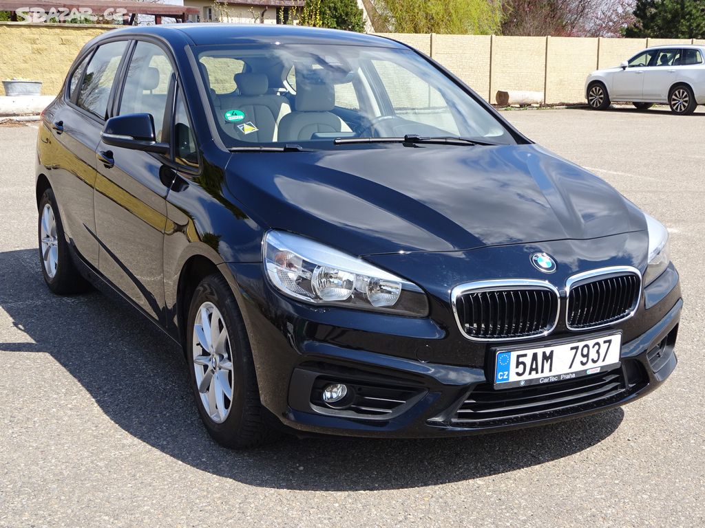 BMW Řada 2, 218i r.v.206 2.Maj.serv.kníž. Koup. ČR