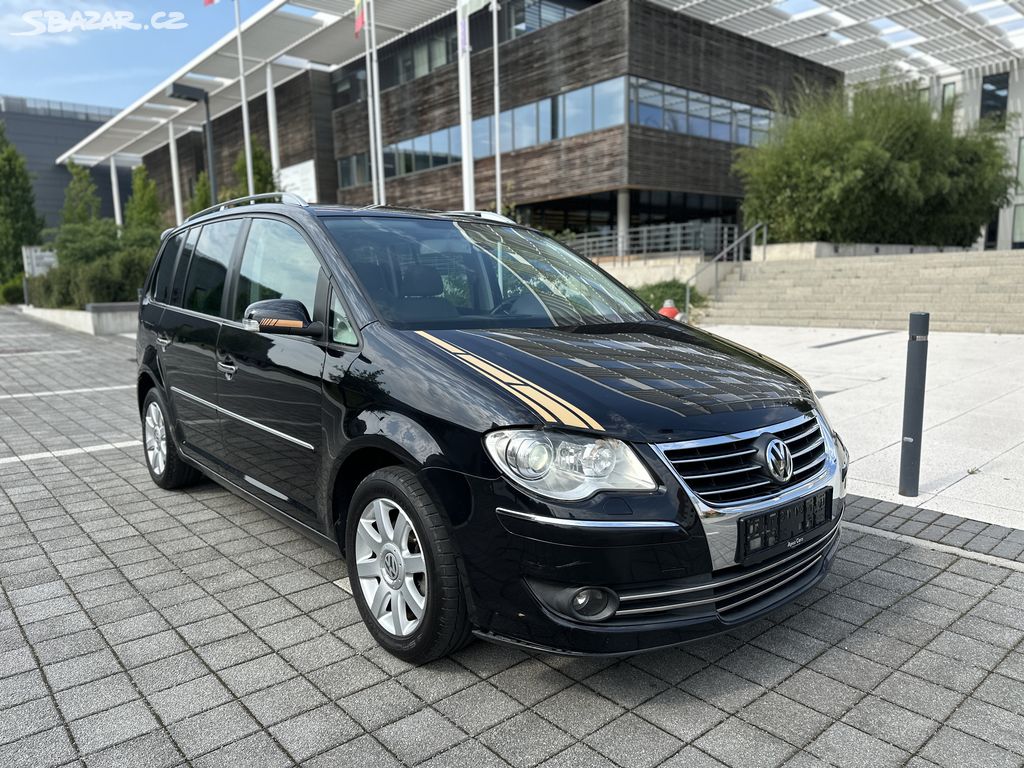 VOLKSWAGEN TOURAN, 2.0TDI, 103Kw, 5 míst