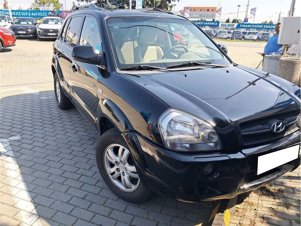 Hyundai Tucson, 2.0 CRDi, 4X4, ČR,2.maj