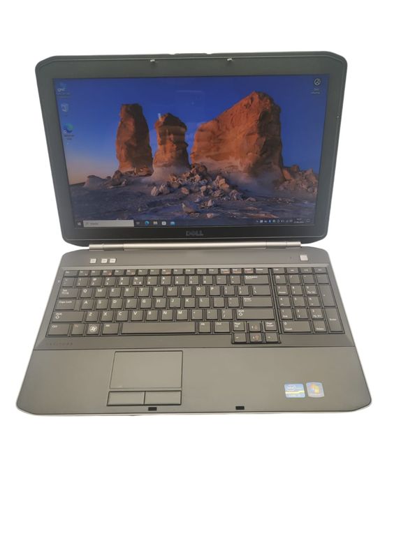 Dell Latitude E5520 ( 12 měsíců záruka )