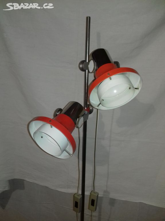 Design PAVEL GRUS stojací lampa 2x+ stěna 1x