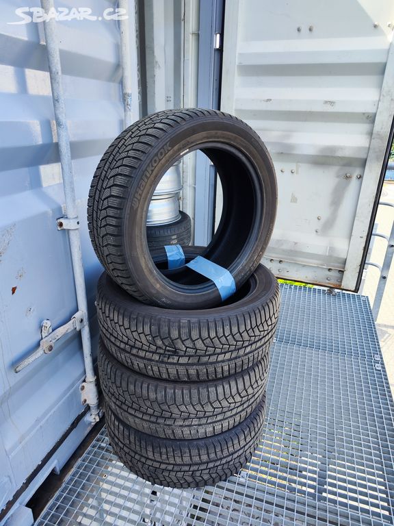 235/50R19 Zimní Hankook