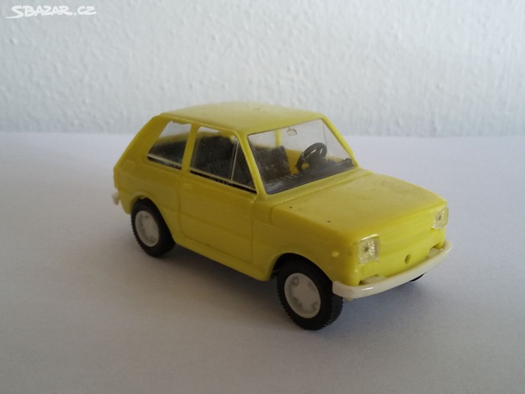 Stará hračka model Fiat 126 měřítko 1:43 1975