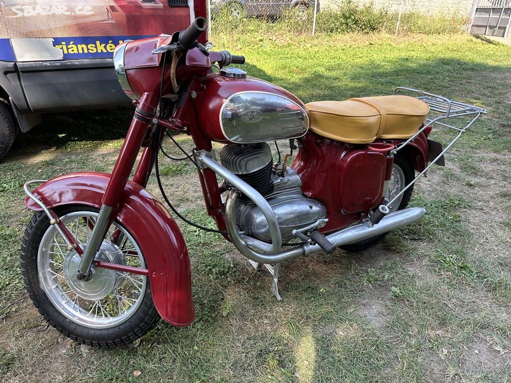 Jawa 559 panelka 250