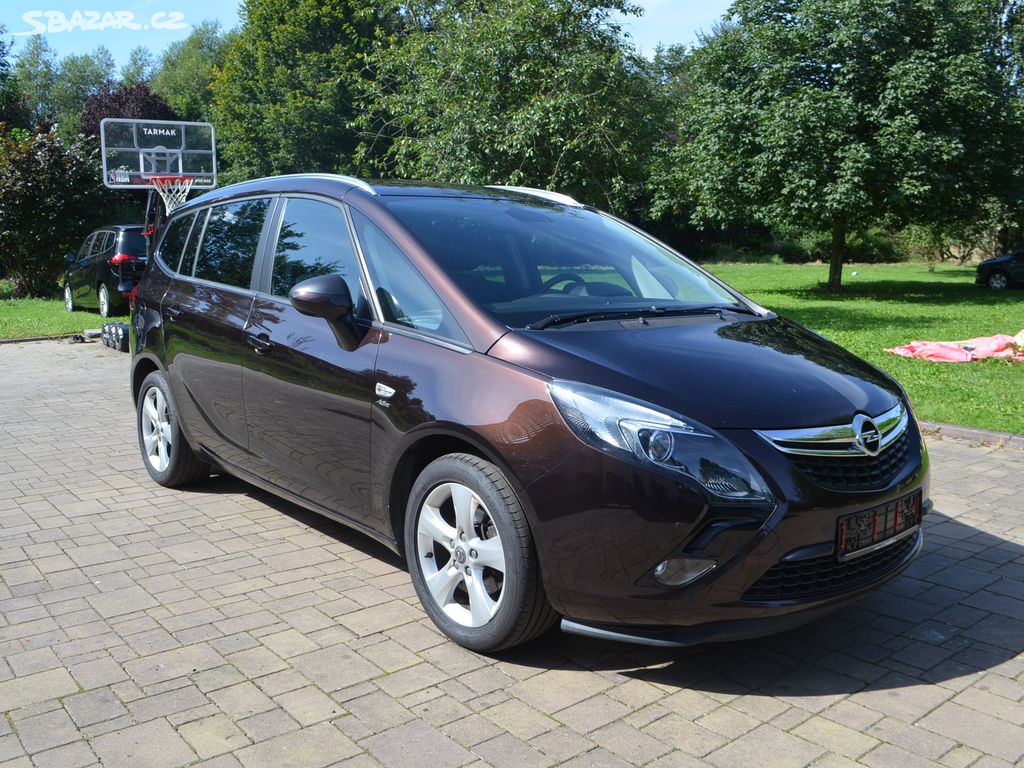 PRODÁM OPEL ZAFIRA TOURER 1.4 TURBO 7-MÍST 120.000