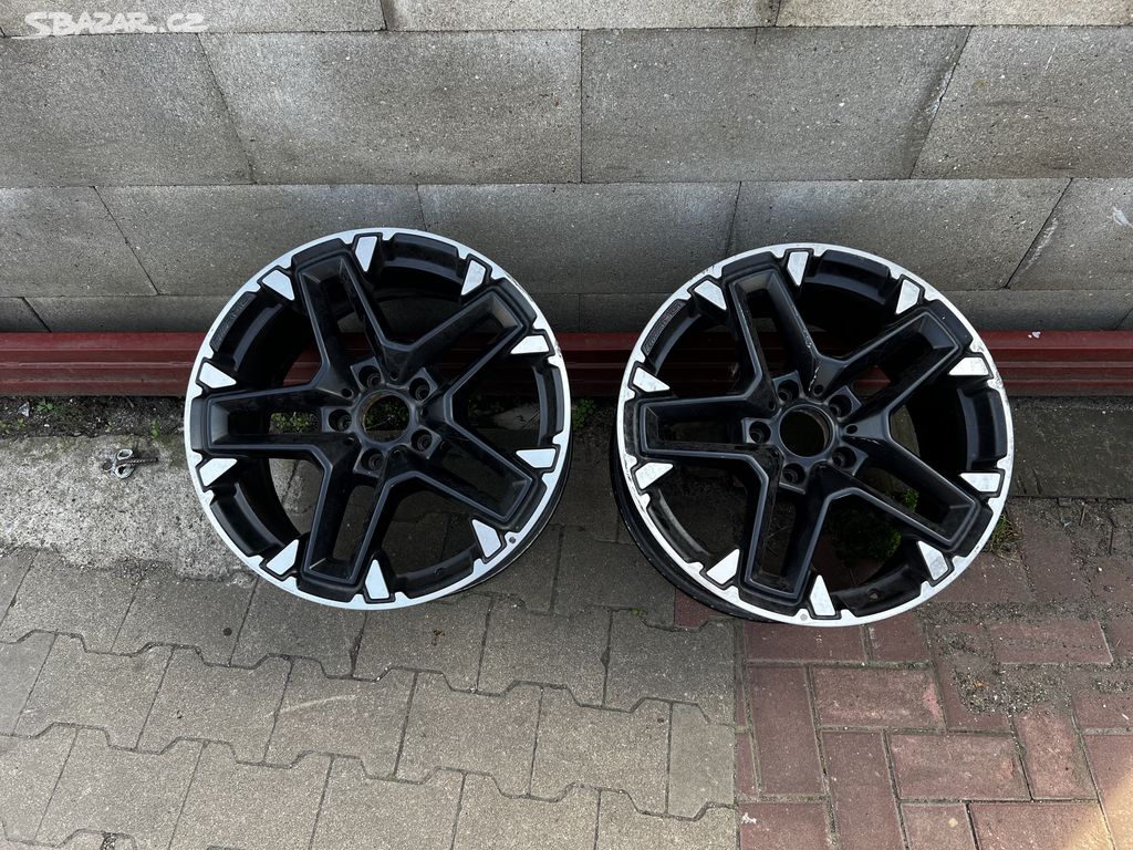 Merceces-Benz W463 G63 AMG 20" 2x